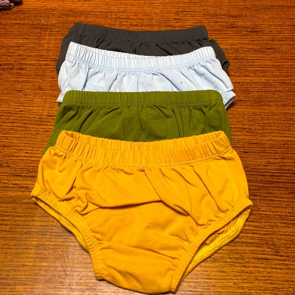 Baby  clothing